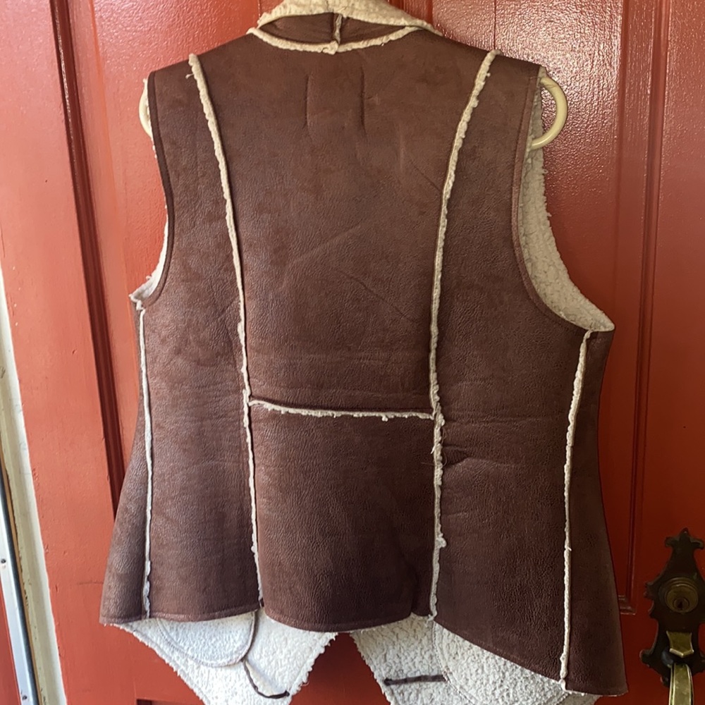 Love Tree vest - Picture 6 of 6